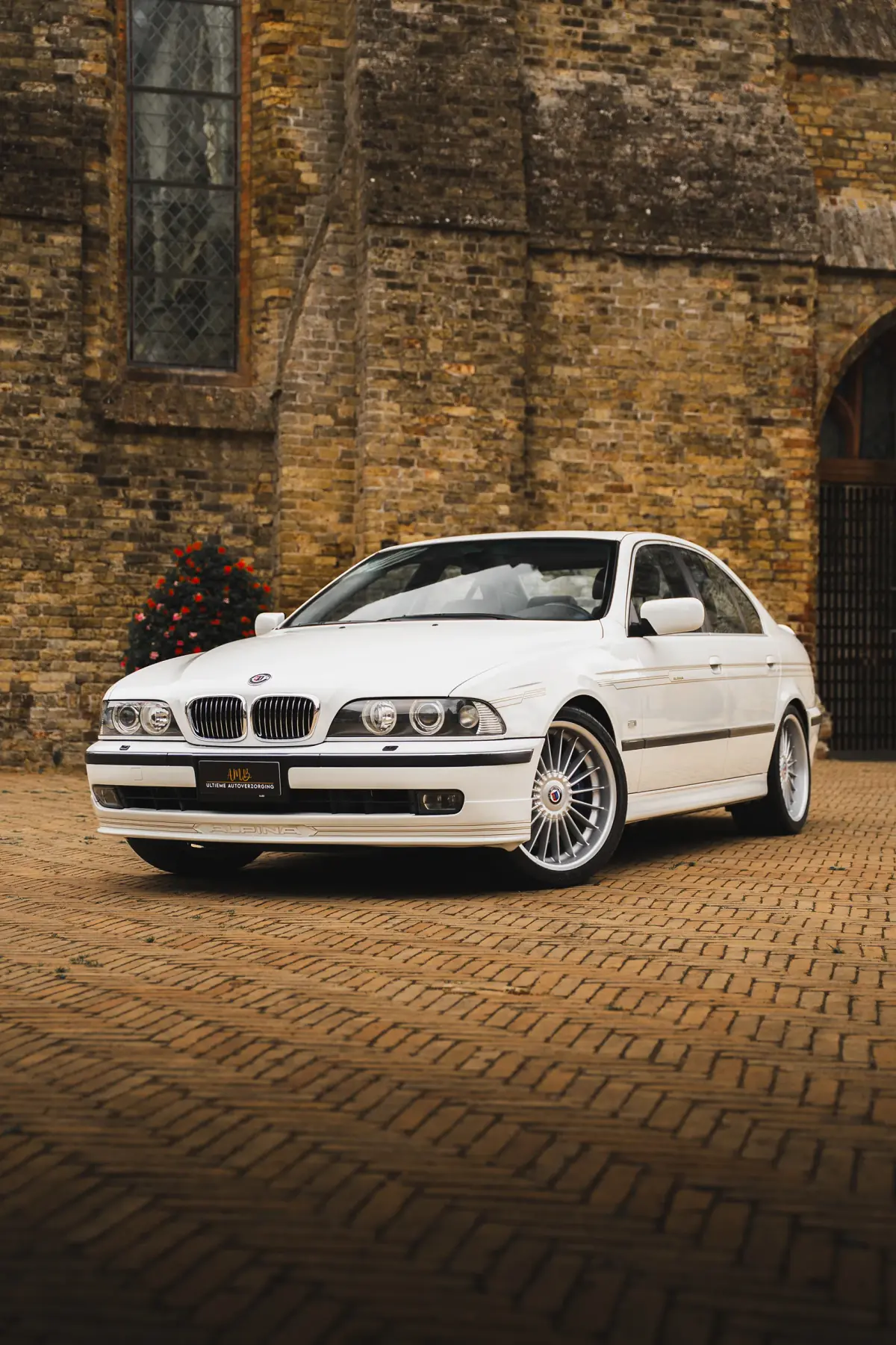 Alpina B10 V8 na lakcorrectie en coating door AMB Detailing