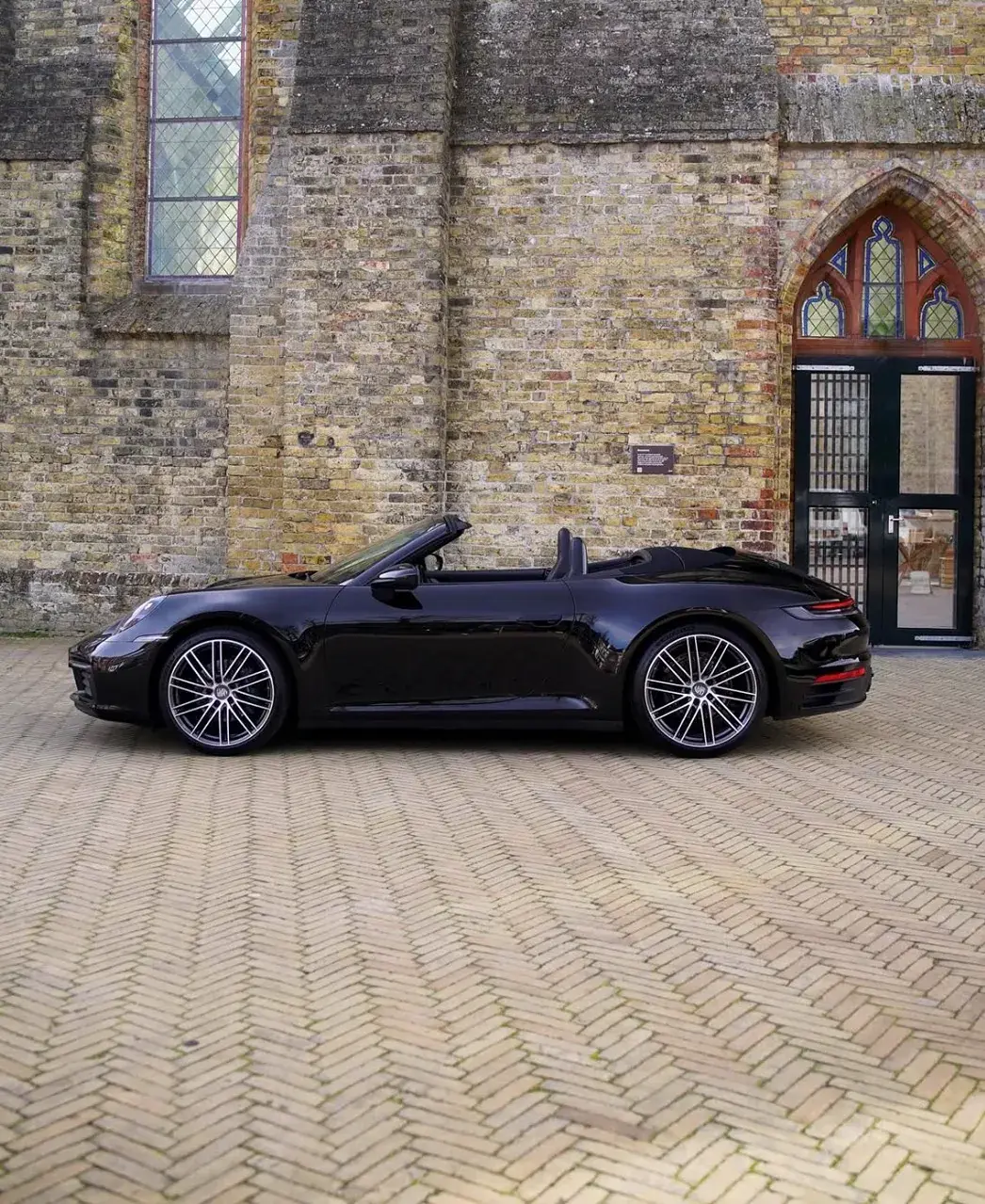Porsche 911 992 Carrera Cabriolet, verzorgd door AMB Detailing in Bolsward
